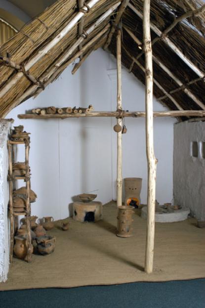 Reconstruction of the House from the Bronze Age in Túrkeve-Terehalom