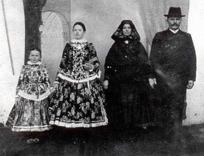 Mihály Szánthó judge and family