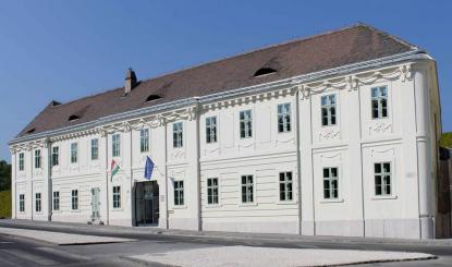A Semmelweis Orvostörténeti Múzeum, Könyvtár és Levéltár felújított épülete