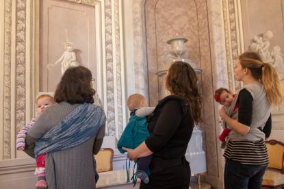 Mama, nézd! - tárlatvezetés kismamáknak és kispapáknak, Gödöllői Királyi Kastély Múzeum