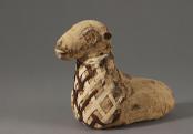 Kos formájú múmia, amely egy bárány maradványait tartalmazza, Kr. e. 664-332 vagy 332-30