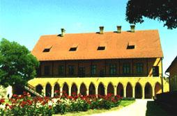 A Dobó István Vármúzeum a gótikus palotában