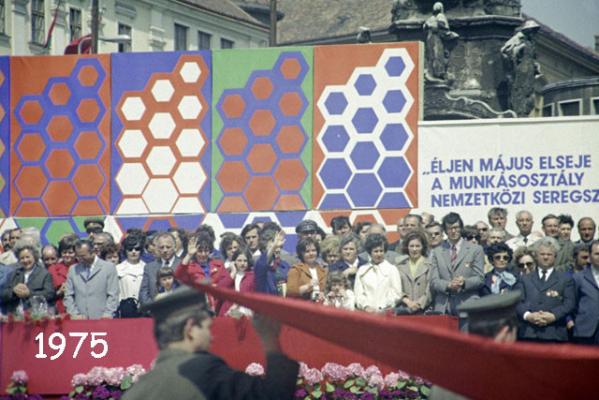 Május elsejei felvonulás, Pécs, 1975