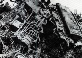 Bombatalálat érte a hatvani vasútállomást (1944)