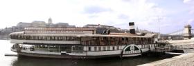 The Kossuth ship is found near the Chain Bridge on Pest side