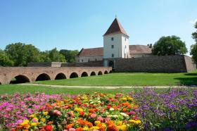The museum is found in the Nádasdy Castle