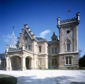 The entrance of the castle