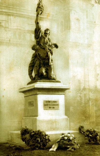 Kunszentmártoni Hősök emlékoszlopa Kunszentmártoni Hősök emlékoszlopa