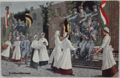 Gulyáságyú és rohamsisak