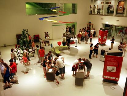 Kiállítási tér a Mobilisban