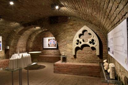 Templomok a talpunk alatt...
