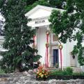 The Decorated Museum