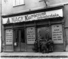 Nagy karácsonyi ajándékvásár, 1953