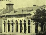 1898, Az épület képe egy korabeli lapban - ebből lett a mozi és az üzlet