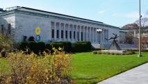 Az Ohio állambeli Toledo Művészeti Múzeum épülete Az Ohio állambeli Toledo Művészeti Múzeum épülete