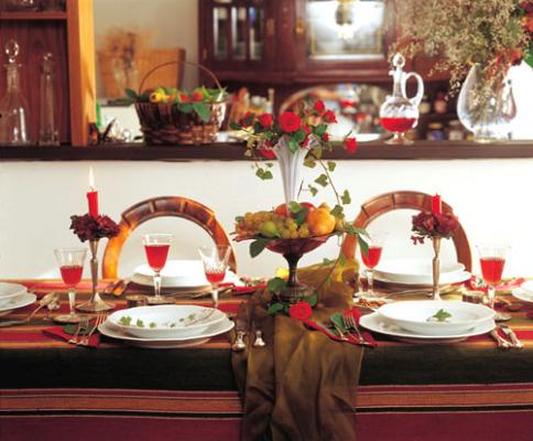 Famous People Lay Tables- The Art of Entertaining Quests