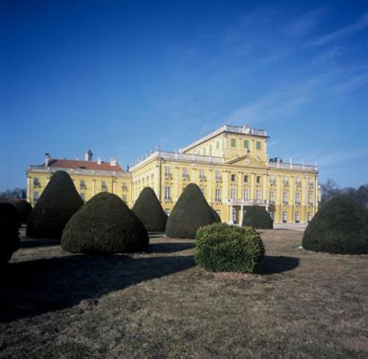 A kastély épülete