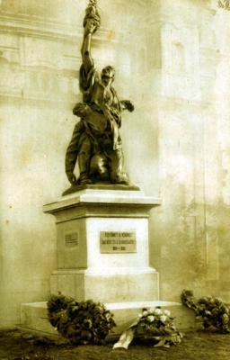 Kunszentmártoni Hősök emlékoszlopa