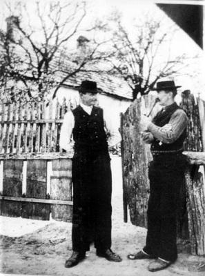 André Kertész: Szomszédok