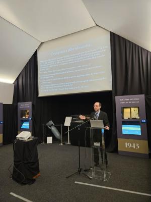 Lemondó nyilatkozat a fürdőszobából - Előadás egy eltűntnek hitt iratról