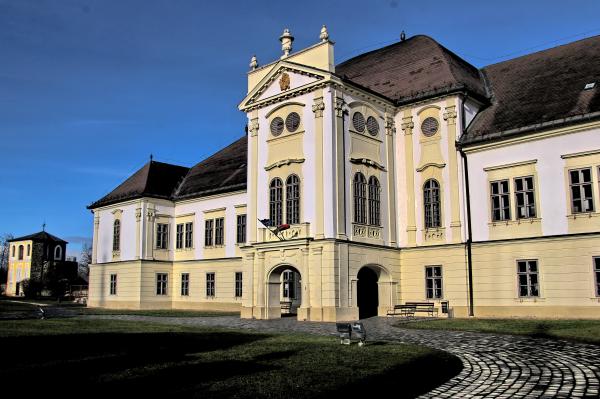 Meghívás évadzáró Kastély Szalon rendezvényre 3