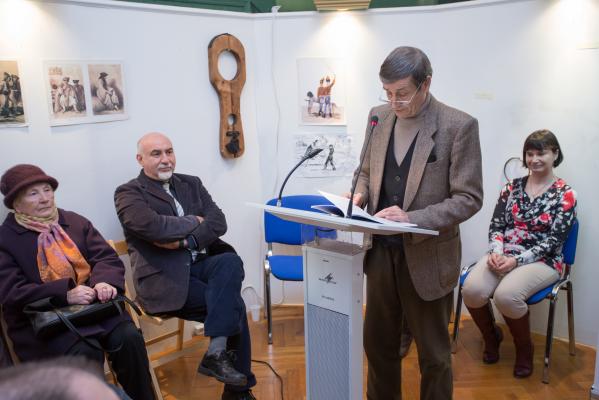 Az Istenek árnyékában című kötet bemutatója