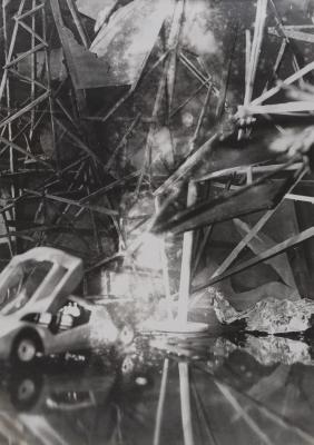 Kondor Béla: A Katasztrófa I-XIX. sorozatból / From the Series Catastrophe
I-XIX, 1972
Ezüst zselatin nagyítás / Gelatin silver print, 415 × 295 mm
MNG ltsz. / HNG inv. no.: MM.83.64.