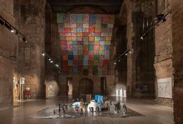 Privát Nacionalizmus, enteriőr