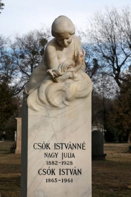 Csók István síremlék