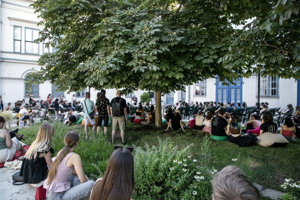 PIM KertLabor: egész nyáron át tartó fesztivál kezdődik a PIM kertjében