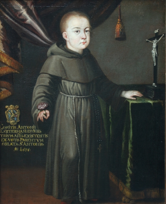 Gróf Esterházy Antal gyermekkorában. 1678 (A kép felirata: COMITITIS. ANTONII ESZTERHASI. EFFIGIES TRVM. ANN. EXISTENTIS EX VOTO. PARENTVM OBLATA. S. ANTONIO. Ao. 1678.)\r\n