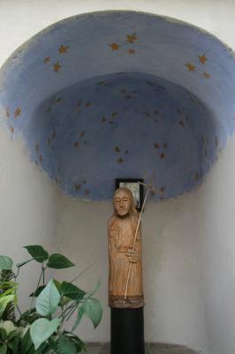 Kozmikus belső, Hárskút, Kiskápolna