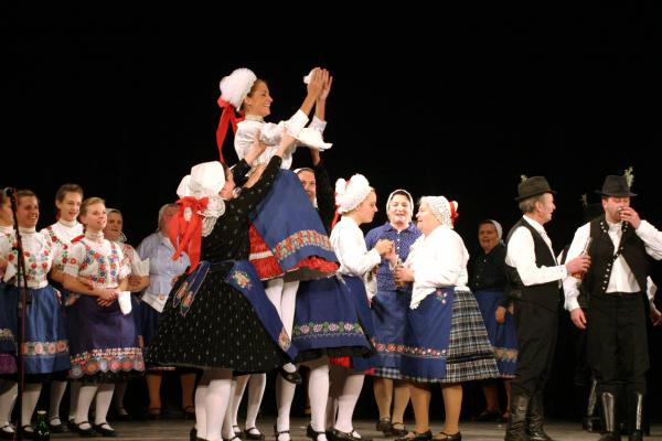 Csata táncegyüttes