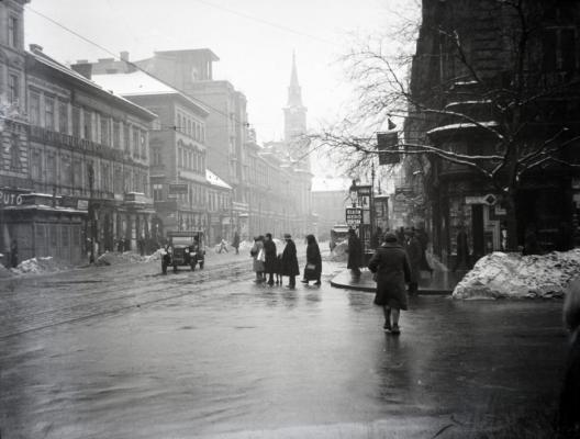 A Nagymező utca eleje 1931 körül, Budapest