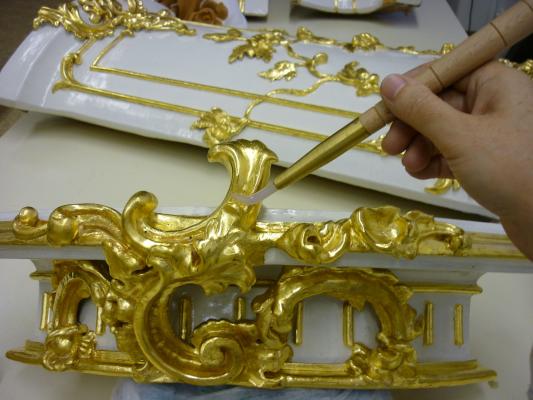 Restaurátor munka közben