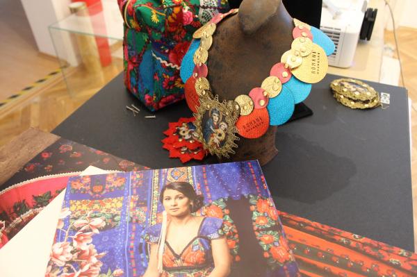 A Romani Design Fashon Art kiállítása