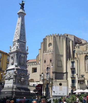 A San Domenico Maggiore templom és kolostor, Nápoly