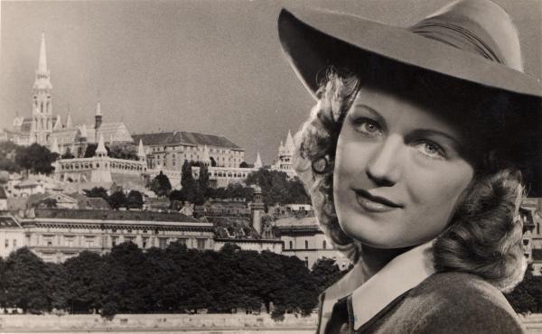 Szörényi Éva