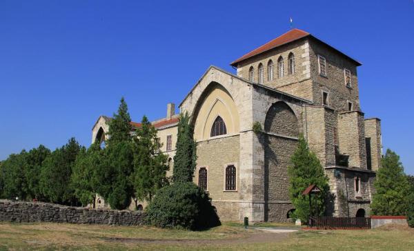 Tatai vár